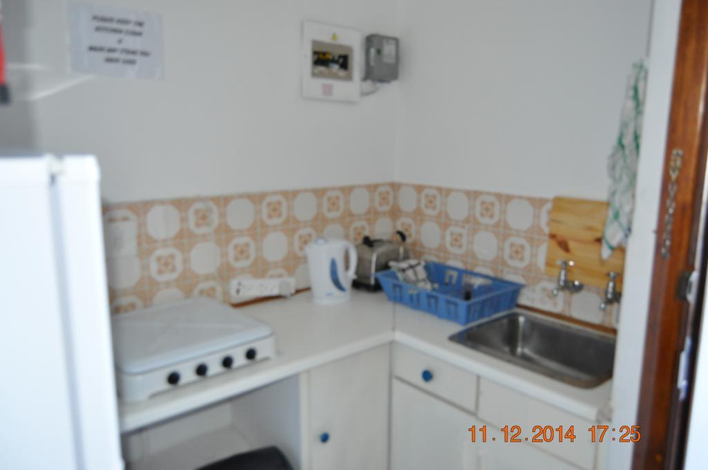 Backpacker Apartments Plettenberg Bay Room photo