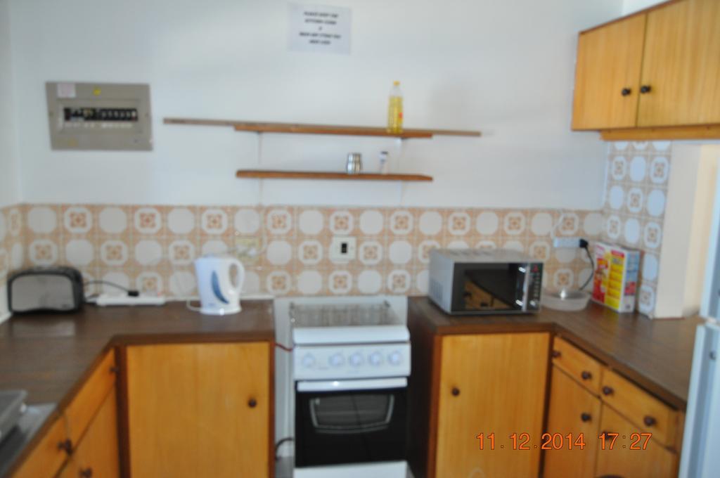 Backpacker Apartments Plettenberg Bay Room photo